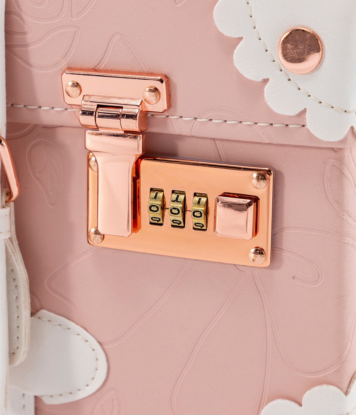 SarahFace XL Check-in - Embossed Pink's